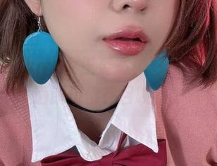 精选Umeko J女王姿态，图库里的细腻与洒脱仿佛在召唤我。